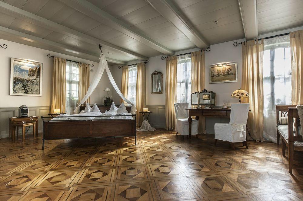 Romantik Hotel Baeren Duerrenroth エクステリア 写真