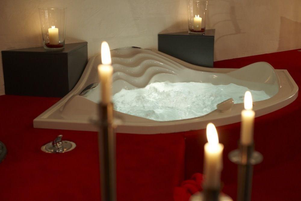 Romantik Hotel Baeren Duerrenroth エクステリア 写真