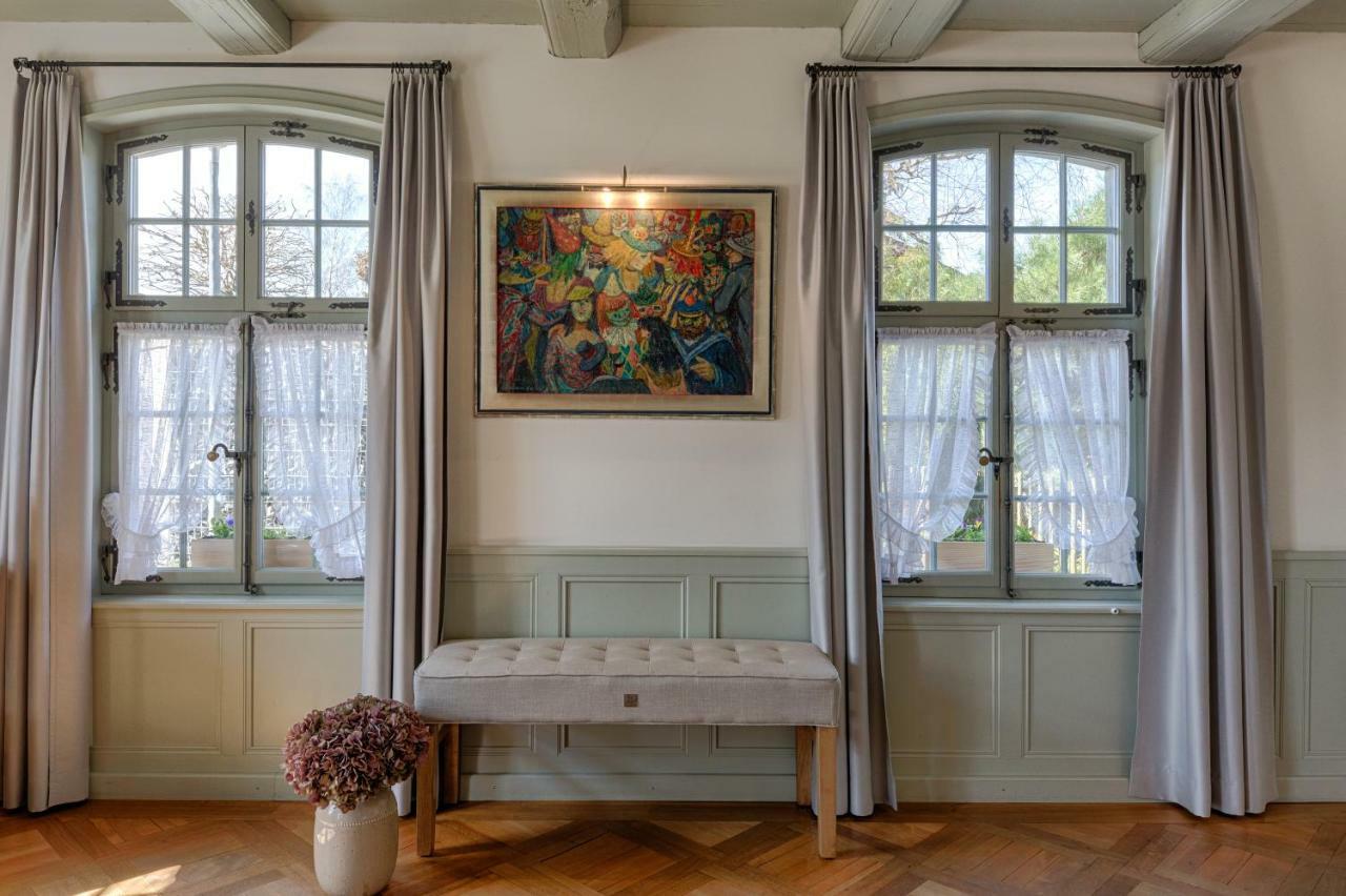 Romantik Hotel Baeren Duerrenroth エクステリア 写真